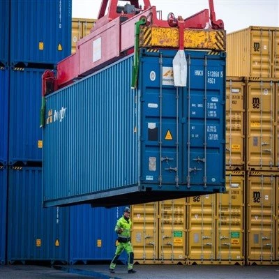 Seecontainertransport